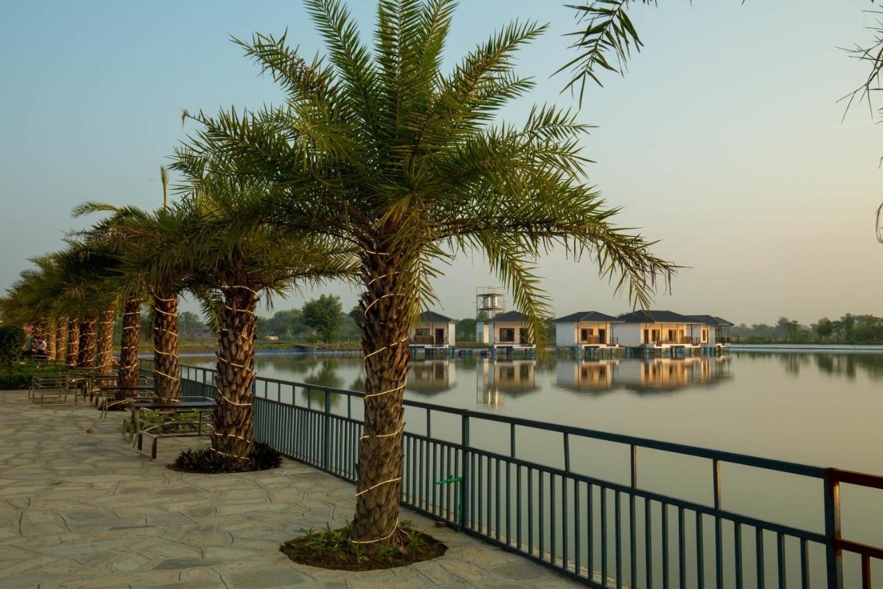 Lumbini Palace Resort エクステリア 写真