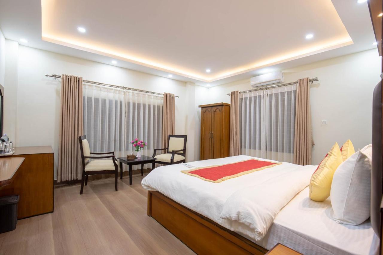 Lumbini Palace Resort エクステリア 写真