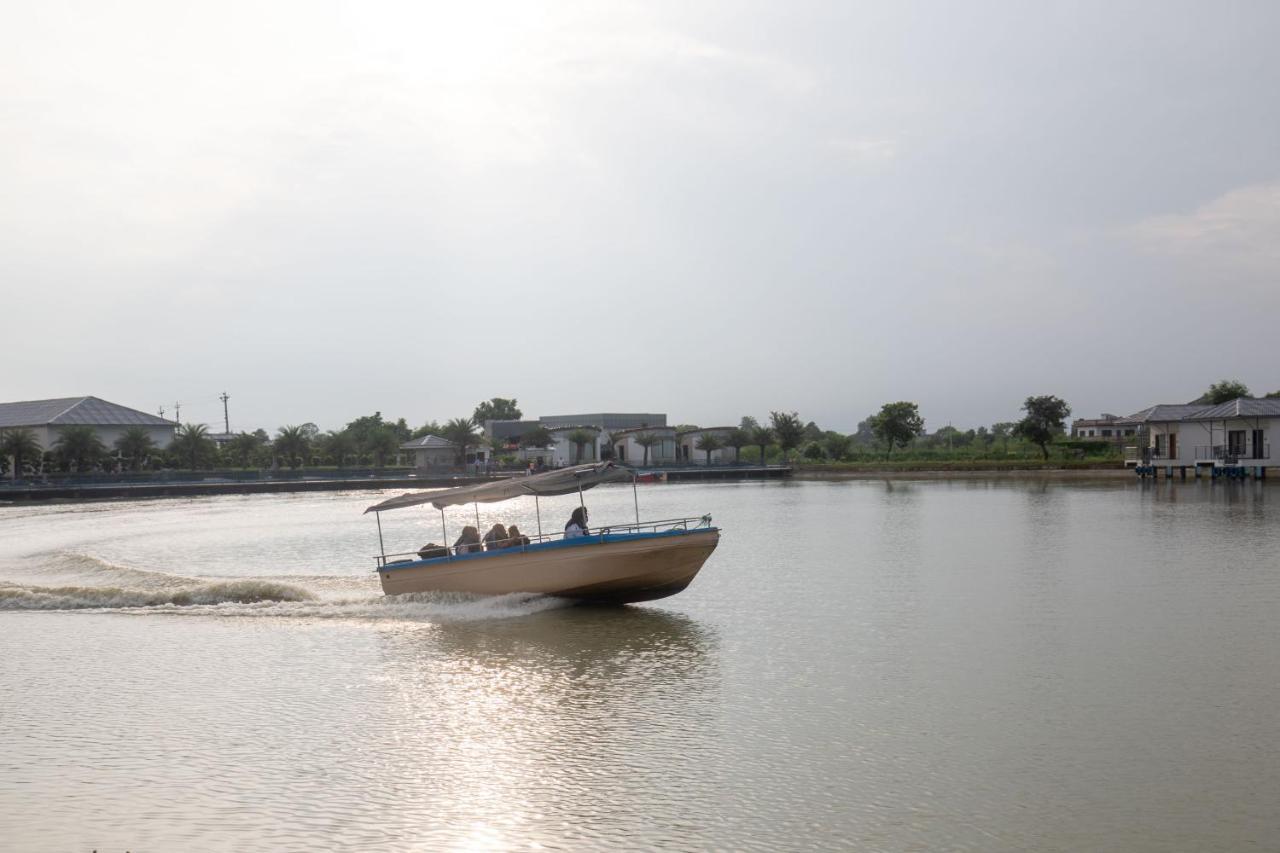 Lumbini Palace Resort エクステリア 写真