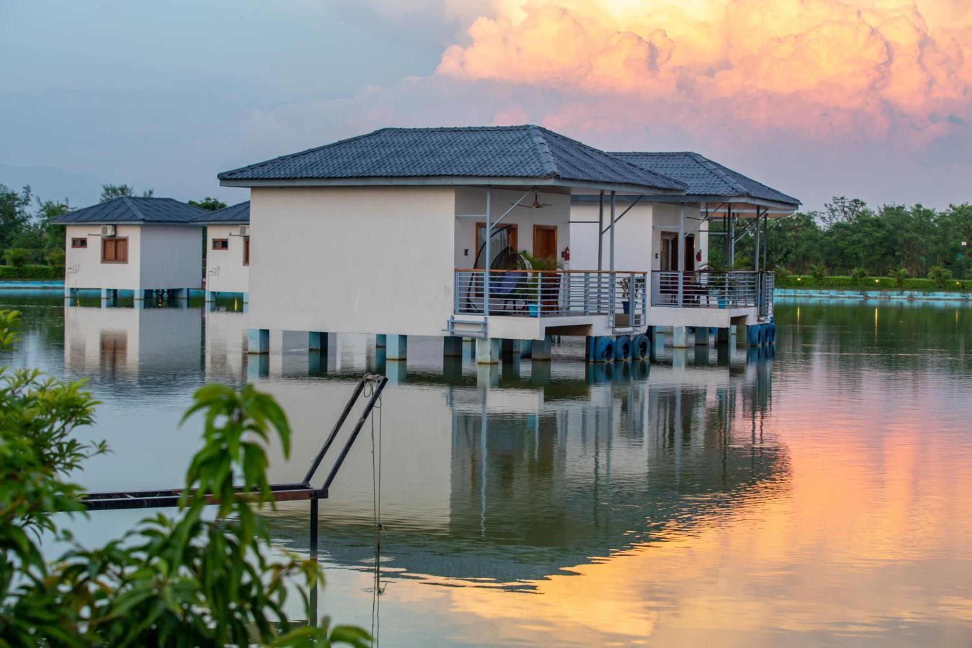 Lumbini Palace Resort エクステリア 写真